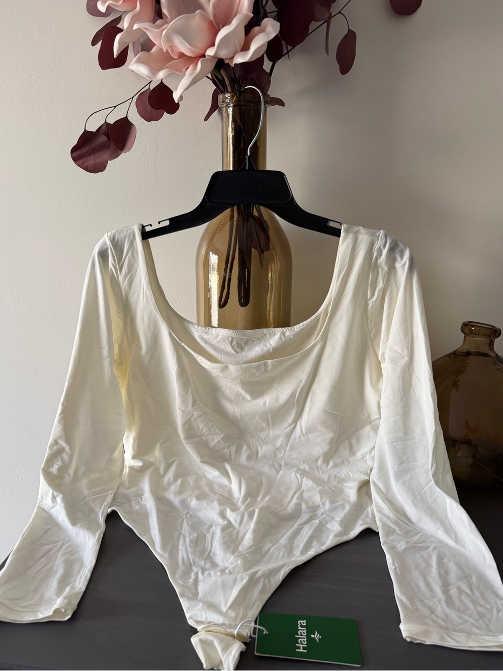 ✨ NWT Halara White Square Neck Long Sleeve Bodysuit XL